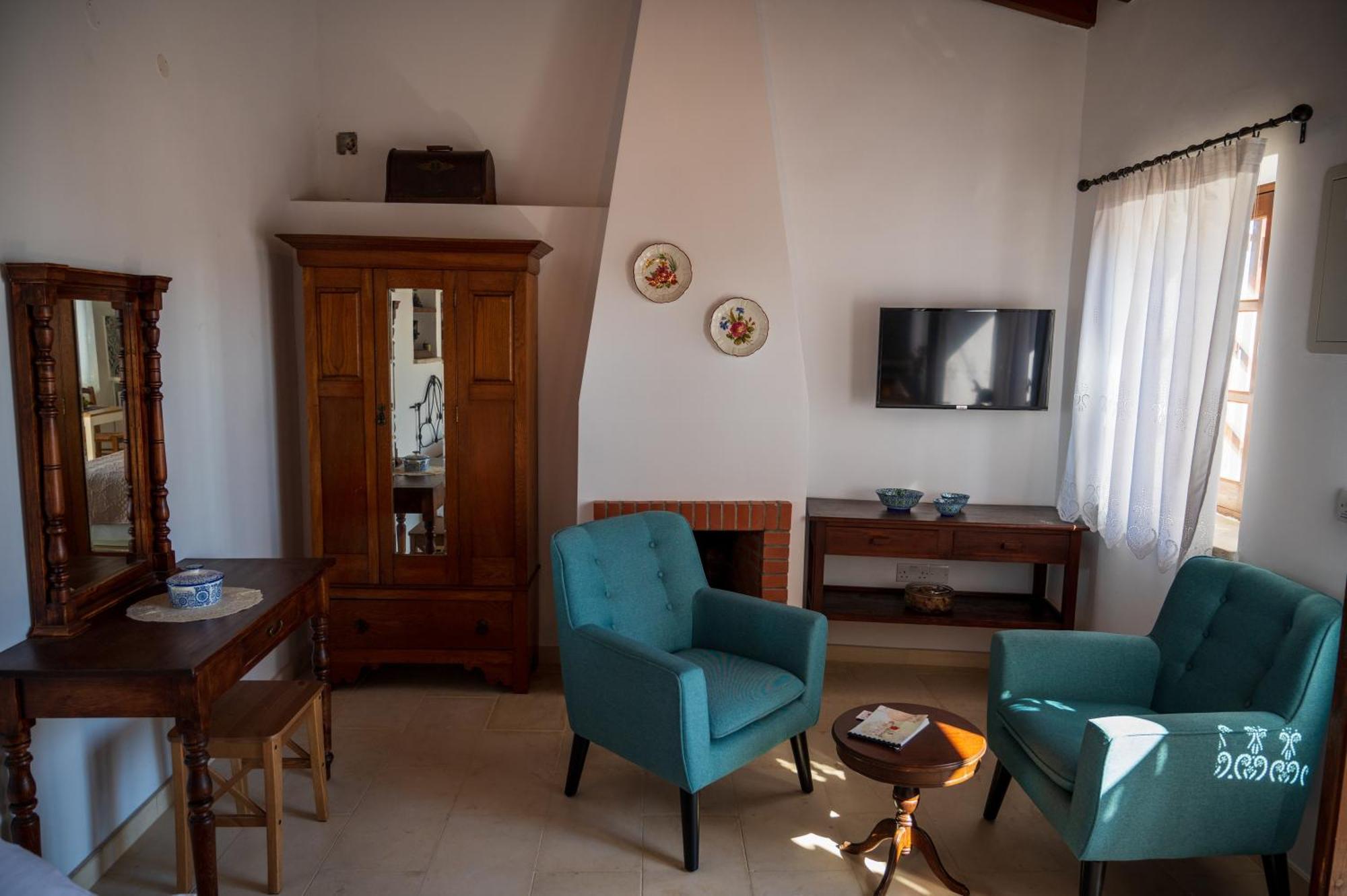 Rothkia'S Home Parekklisia Rum bild
